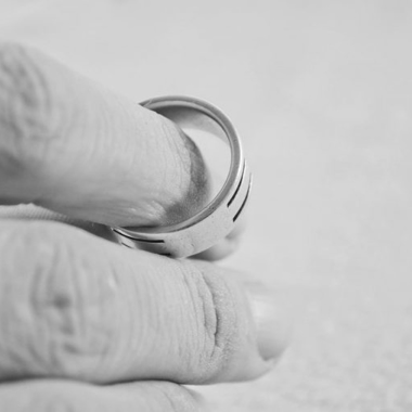Woman take off married ring